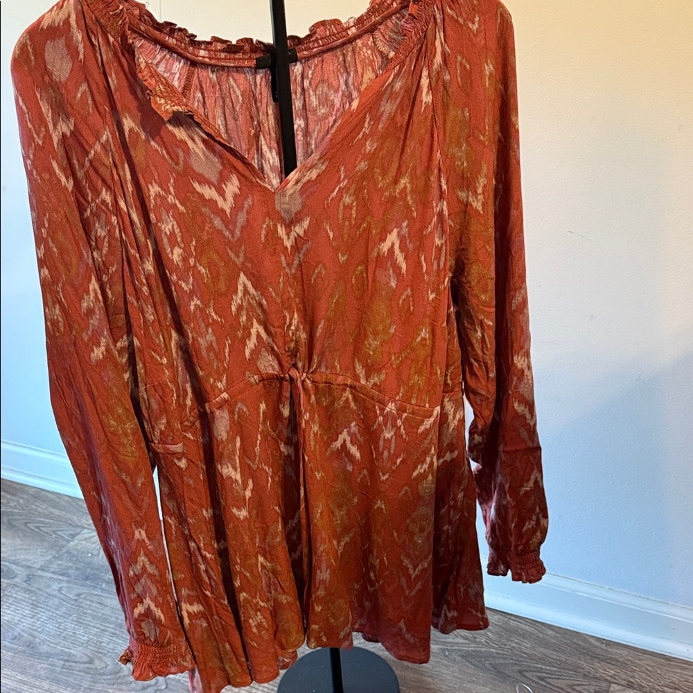 Torrid Rust and Gold Patterned Blouse
